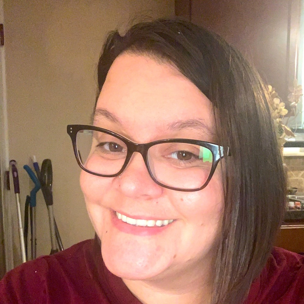 Meet your Posher, Victoria